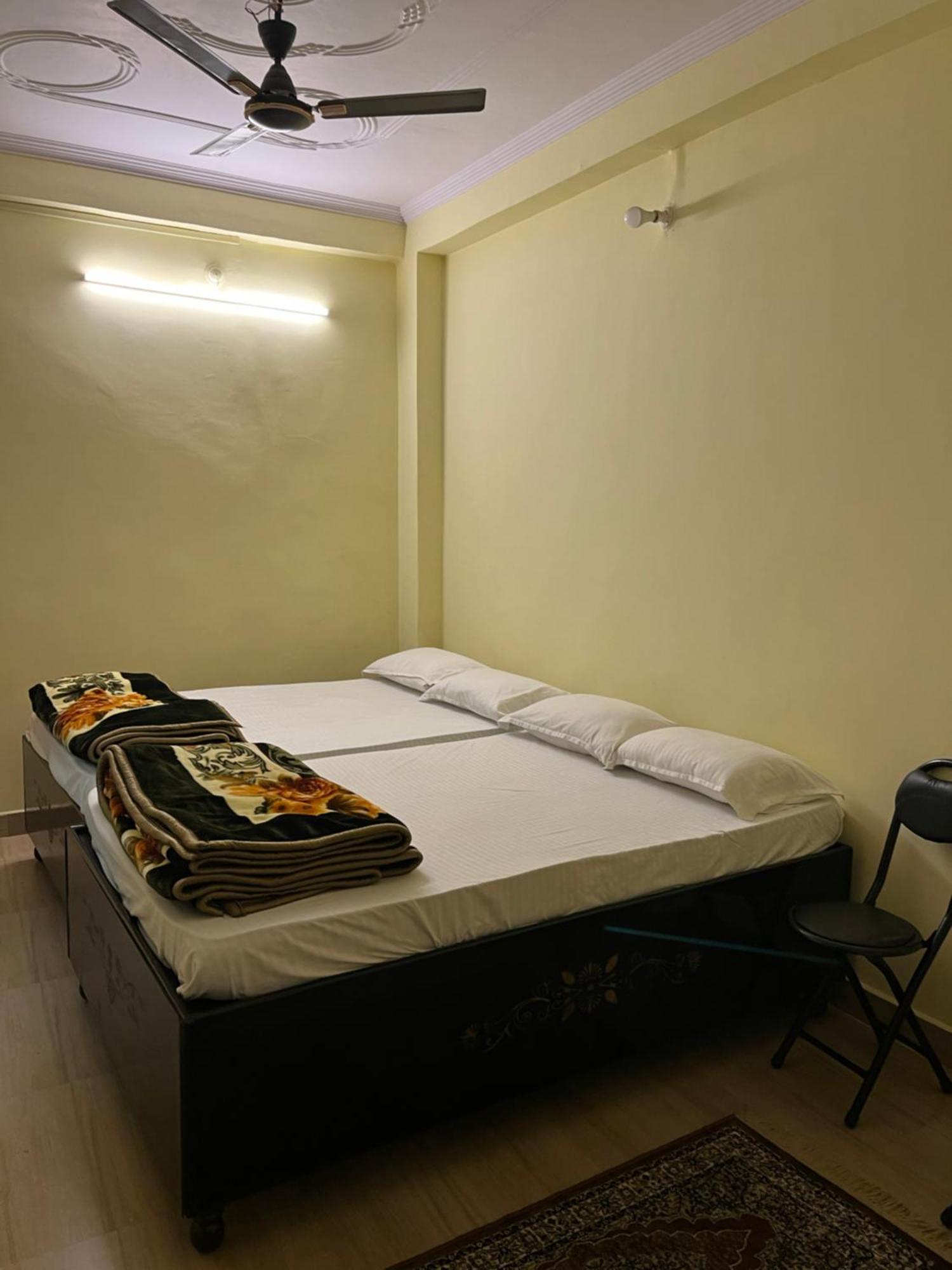 Incredible Banaras Inn Varanasi Exterior foto